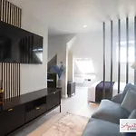 Beautiful Studio Apartment - London